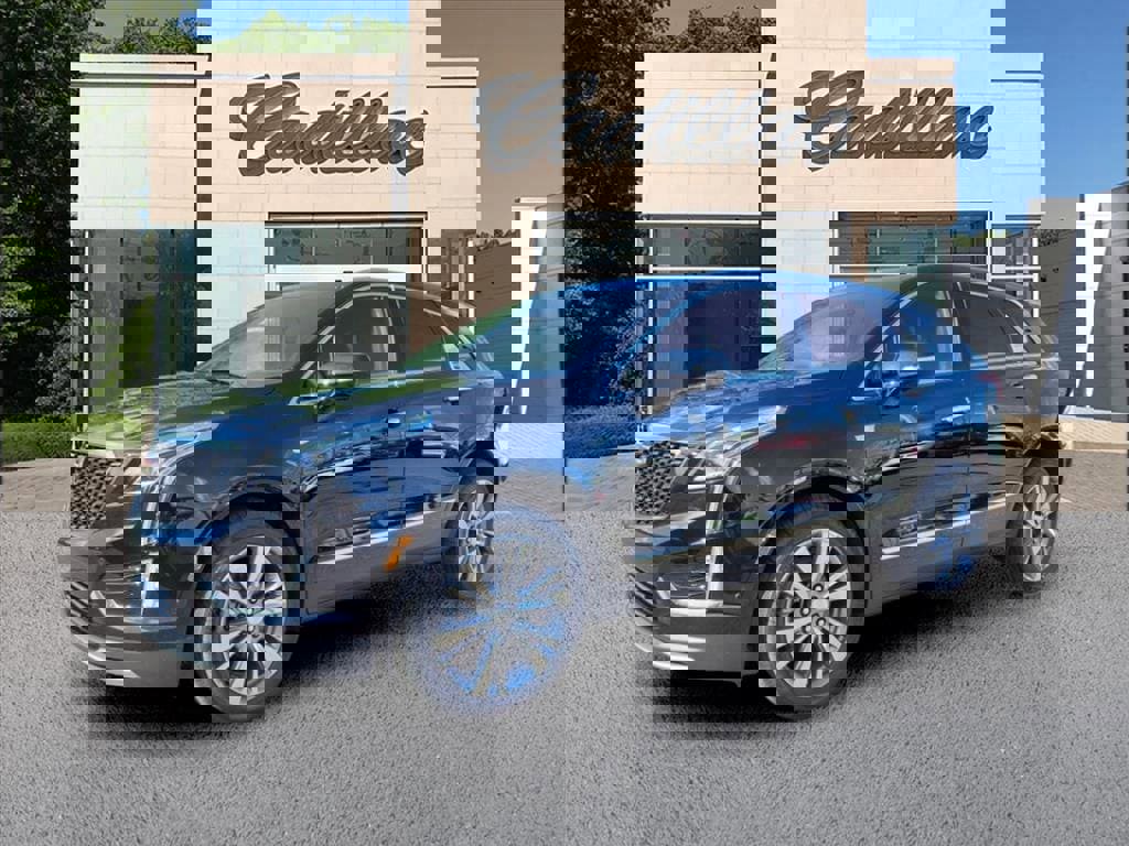 New 2025 Cadillac XT5 Premium Luxury w/ Technology Package