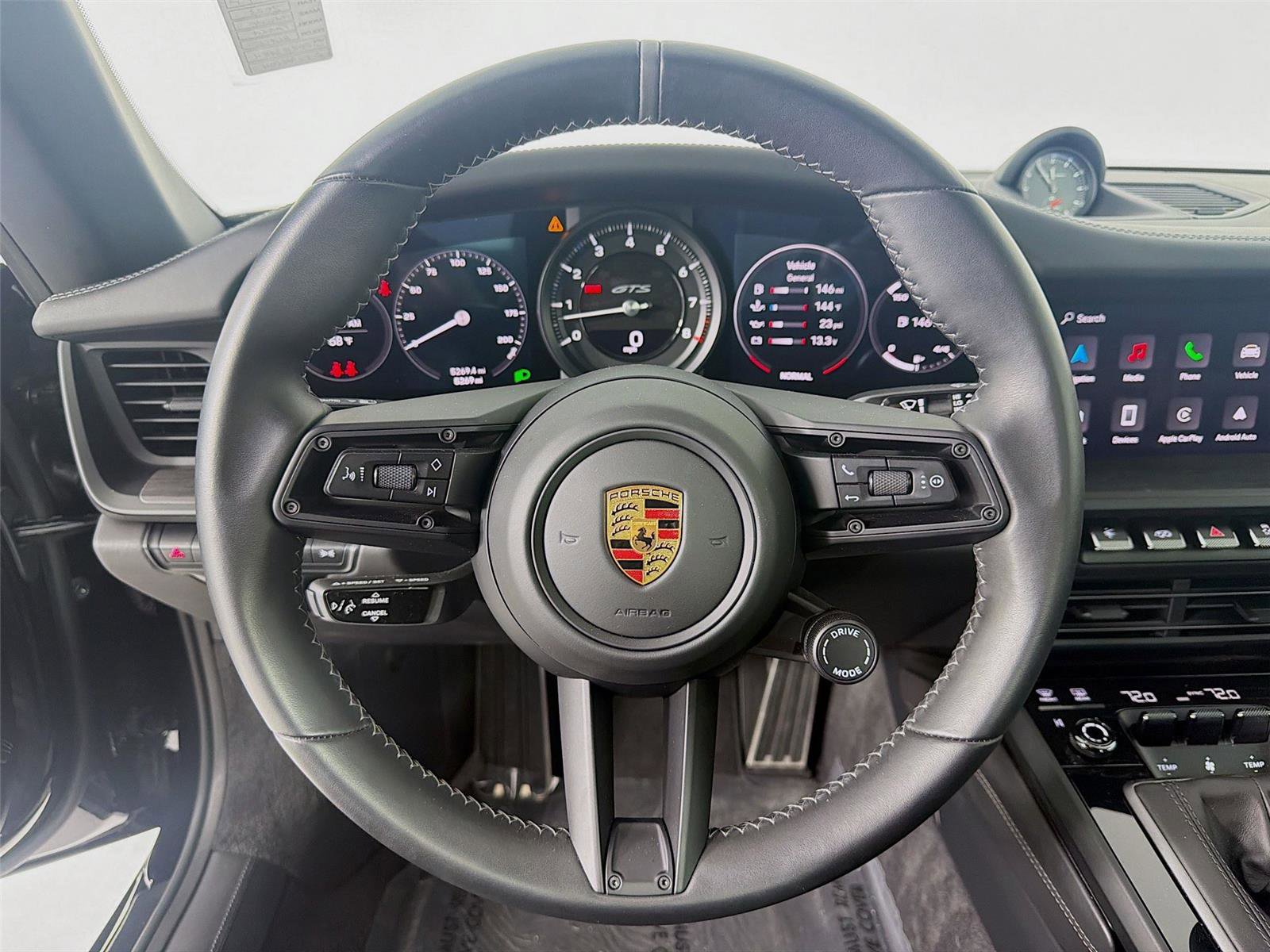 Certified 2023 Porsche 911 50th Anniversary Edition AWD/4WD image 15