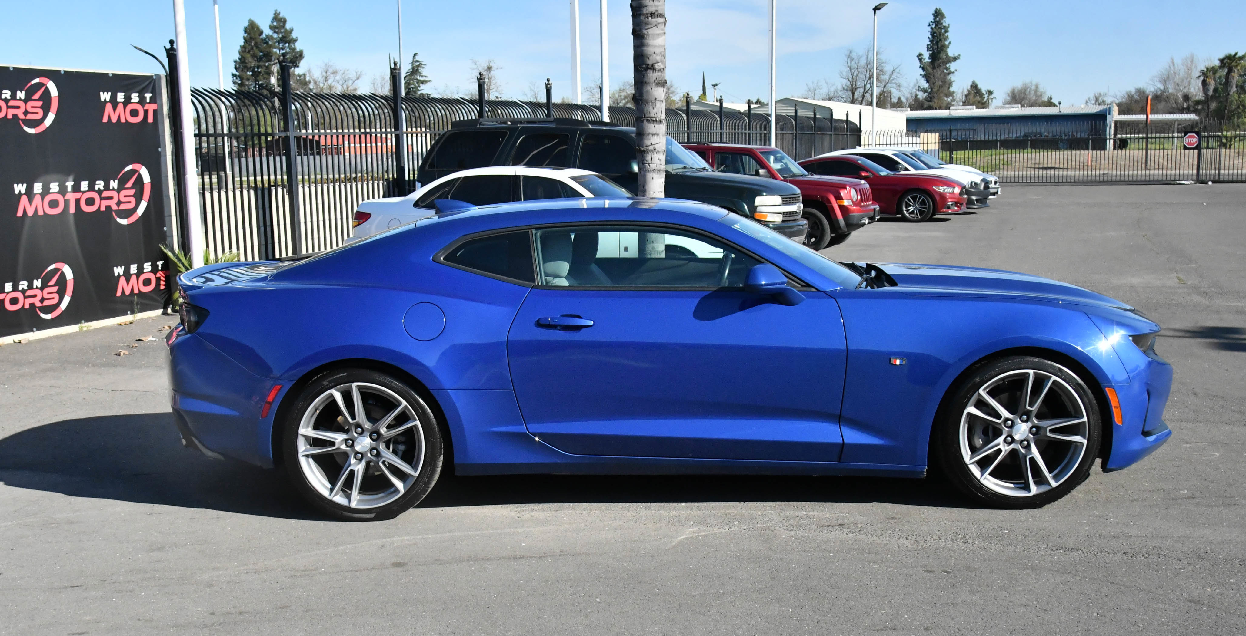 Used 2023 Chevrolet Camaro LT w/ RS Package image 9
