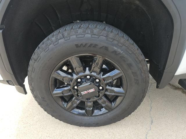 Used 2025 GMC Sierra 2500 AT4 AWD/4WD image 30