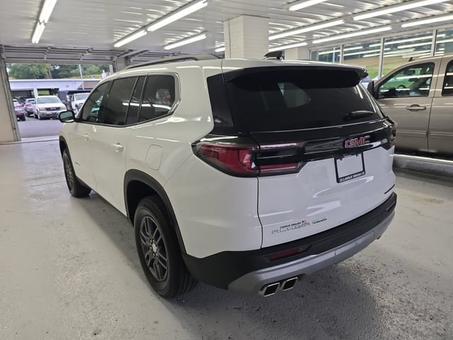 Certified 2025 GMC Acadia Elevation AWD/4WD image 3
