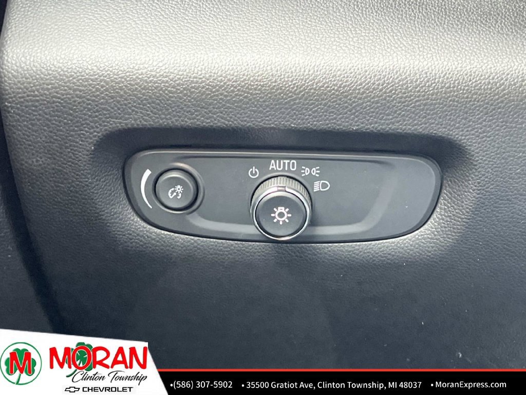 Certified 2023 Chevrolet Traverse LT FWD image 28