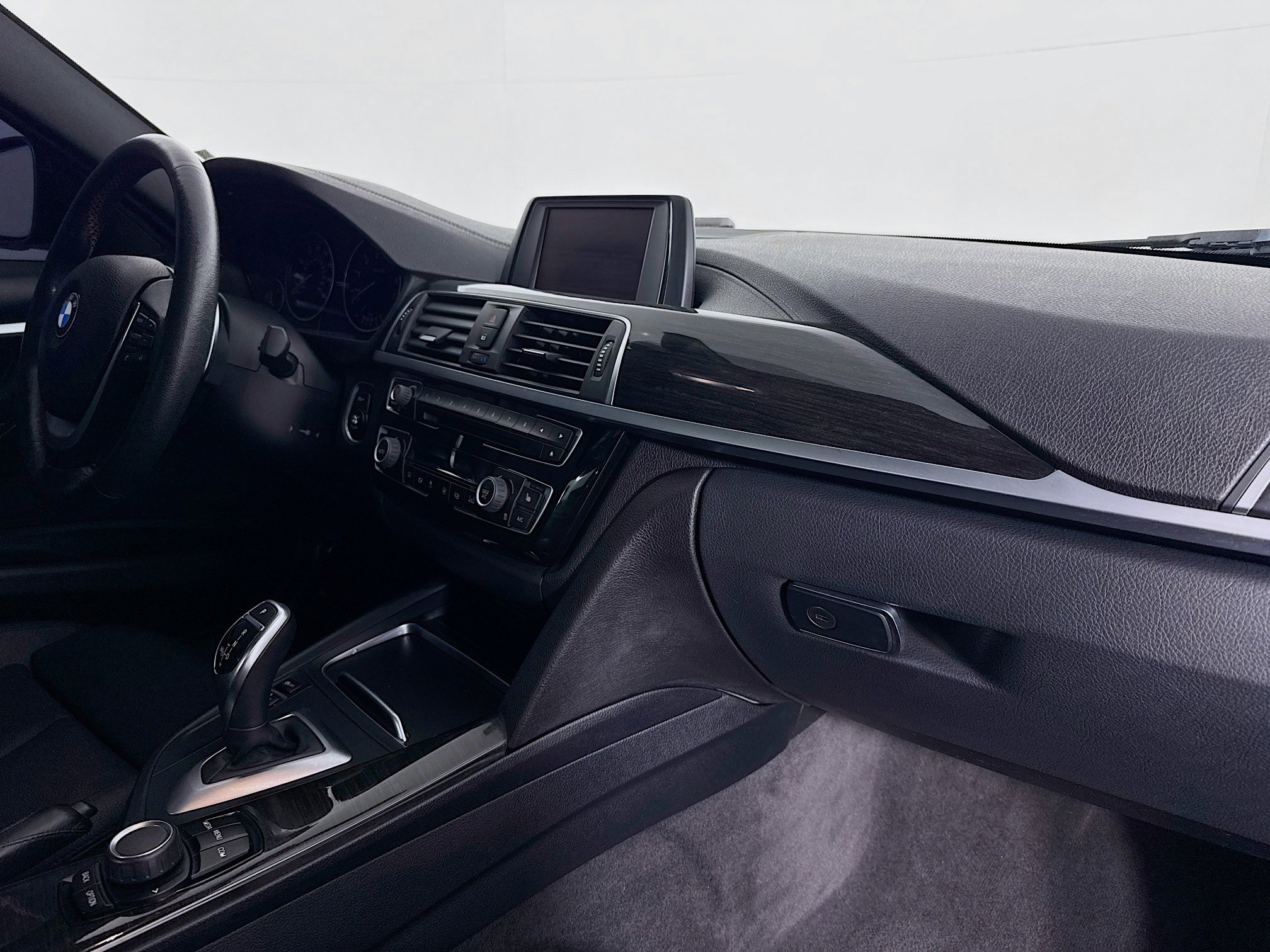 Used 2018 BMW 330i Sedan image 29