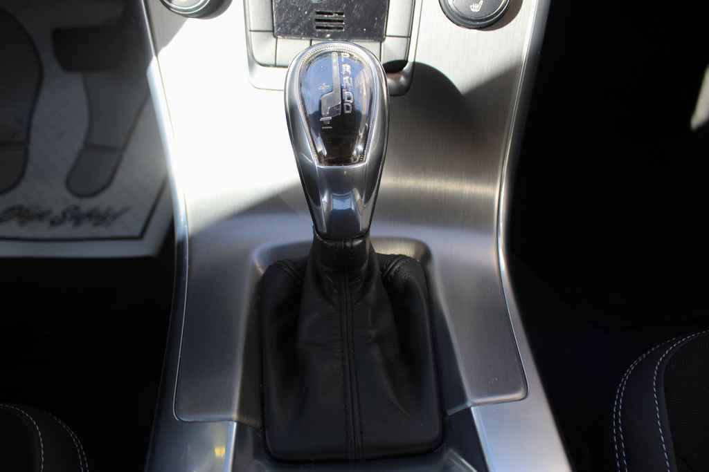 Used 2013 Volvo XC60 3.2 Premier image 20