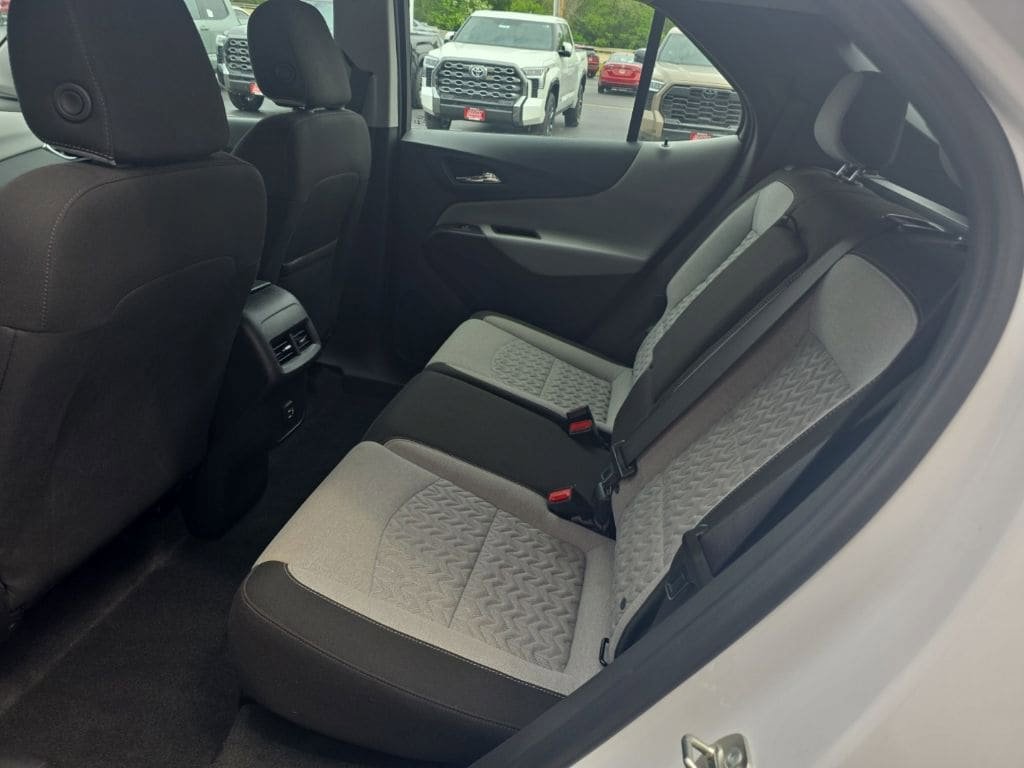 Used 2024 Chevrolet Equinox LS FWD image 11