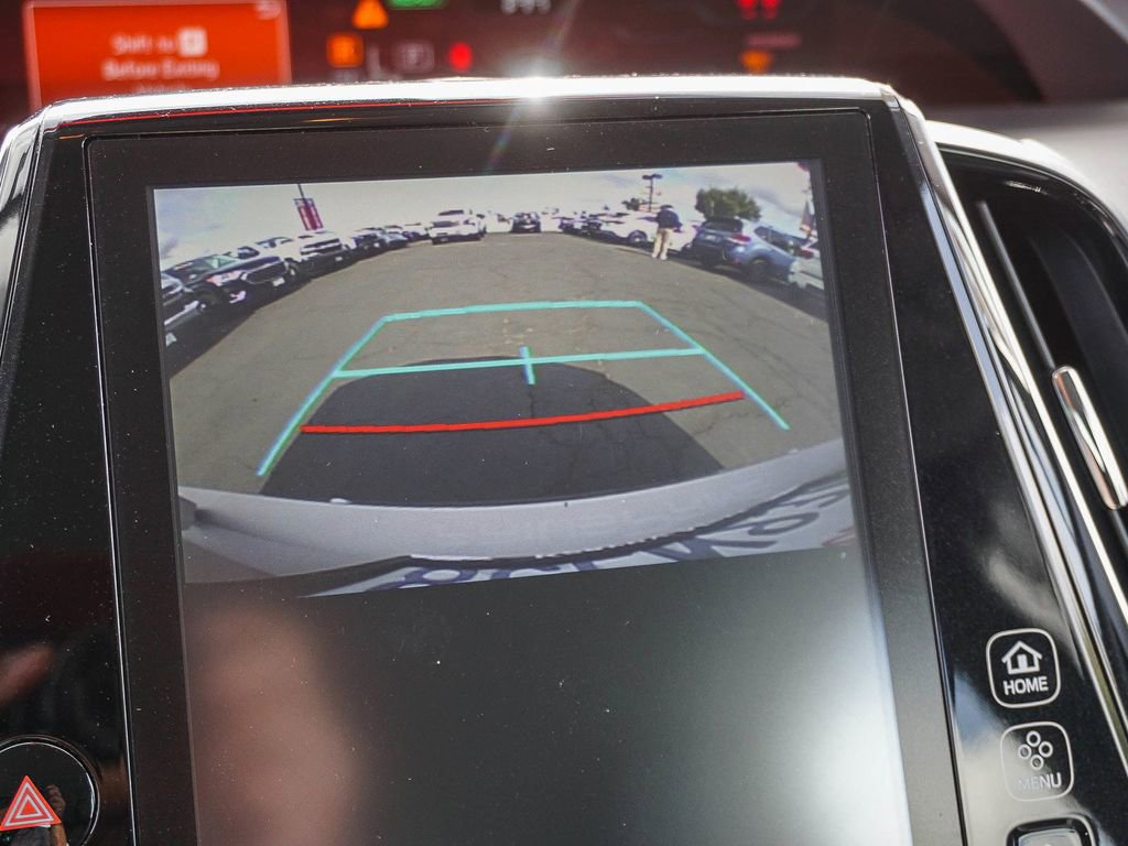 Used 2017 Toyota Prius Prime Advanced w/ Preferred Accessory Package FWD image 23