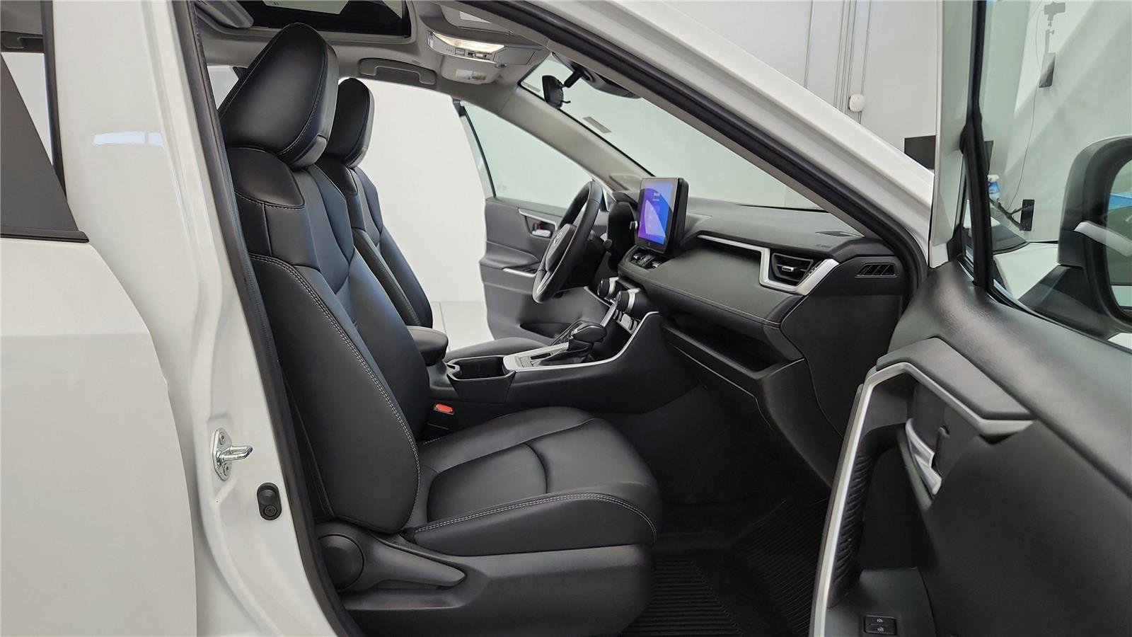 Certified 2023 Toyota RAV4 XLE Premium image 13