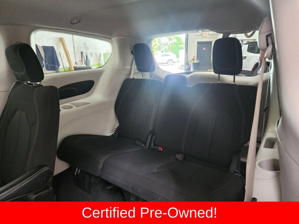 Certified 2022 Chrysler Voyager LX FWD image 27