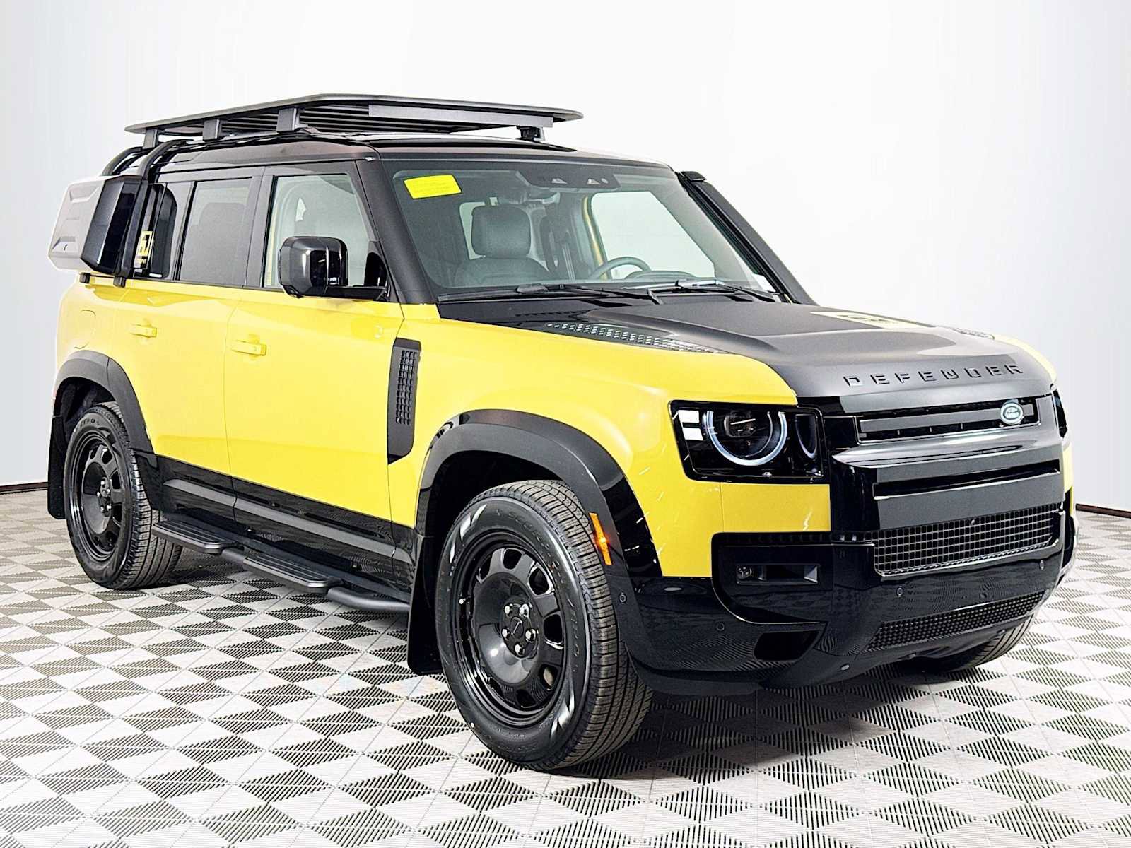 New 2026 Land Rover Defender 110 AWD/4WD image 3