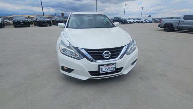 Used 2016 Nissan Altima 2.5 SV FWD image 3