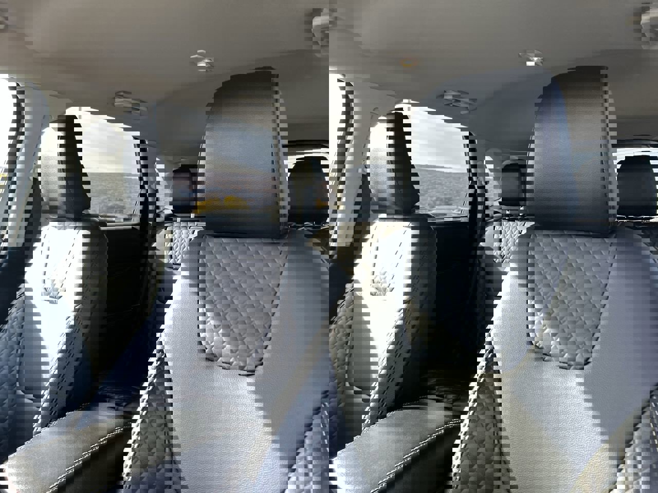 Used 2024 Ford Edge Titanium image 22