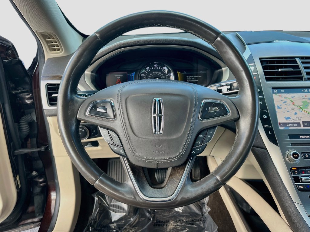 Used 2020 Lincoln MKZ Reserve w/ Elements Package FWD image 11
