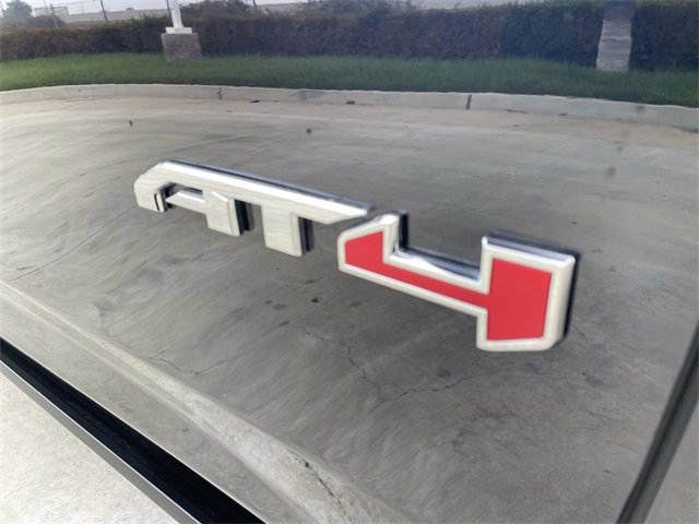 Used 2023 GMC Yukon AT4 w/ AT4 Premium Plus Package image 33