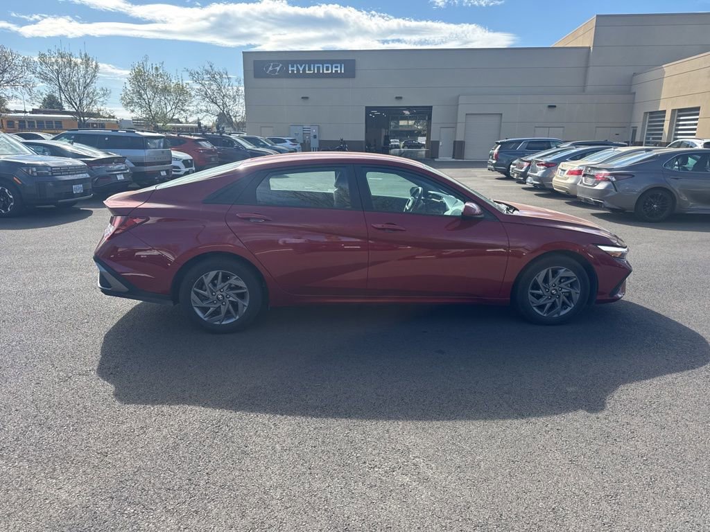 Certified 2024 Hyundai Elantra SEL image 5