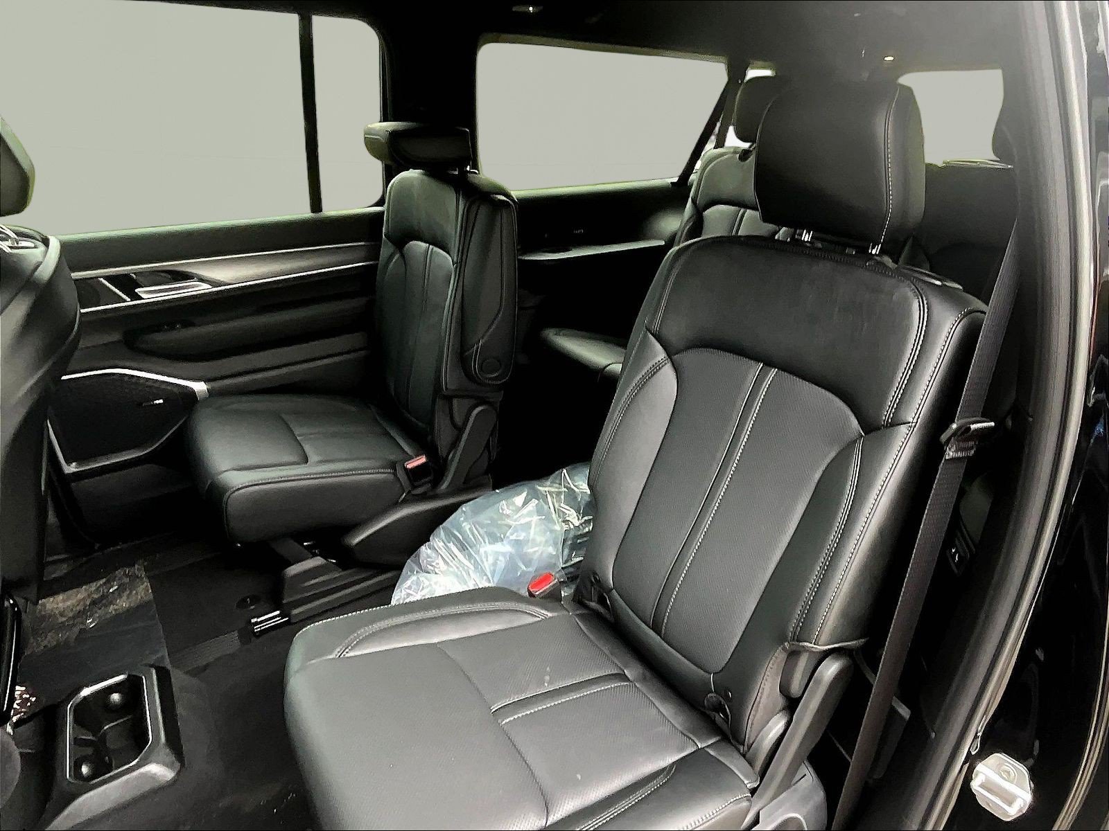 New 2026 Jeep Grand Wagoneer L Limited AWD/4WD image 17