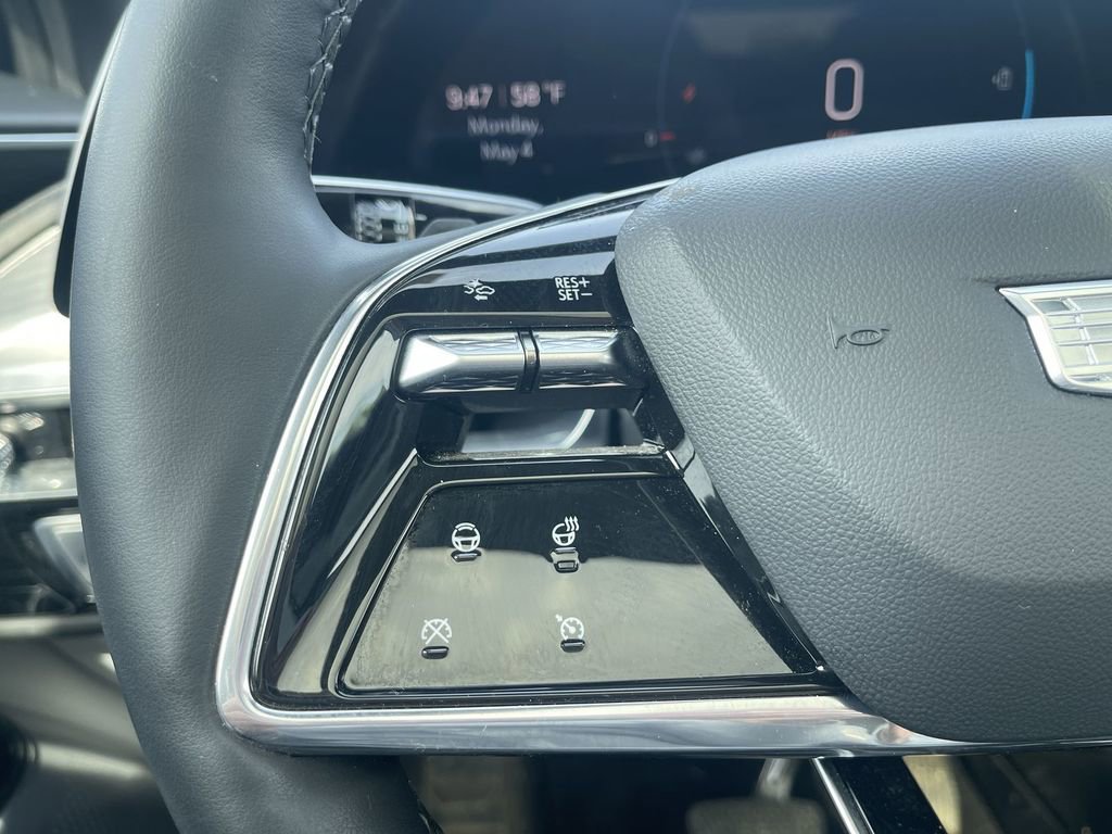 Certified 2024 Cadillac Lyriq Luxury AWD/4WD image 10