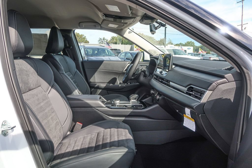 New 2025 Mitsubishi Outlander SE AWD/4WD image 19