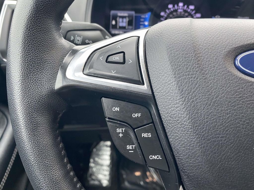 Used 2024 Ford Edge Titanium AWD/4WD image 19