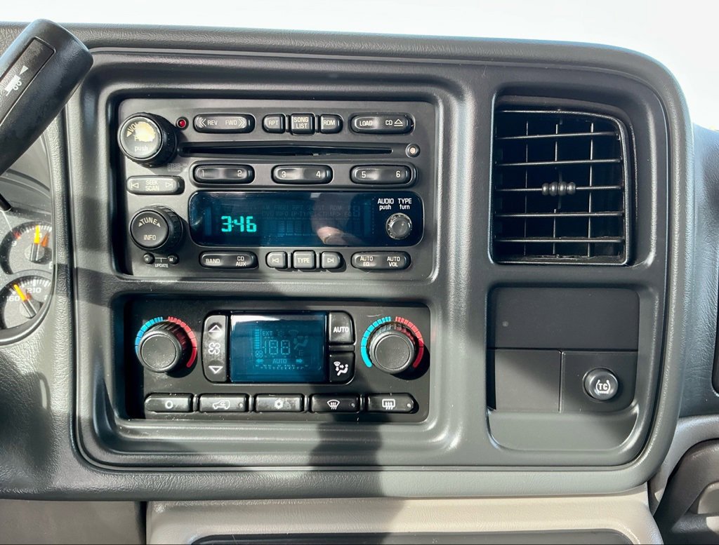 Used 2005 Chevrolet Avalanche Z66 w/ Sun And Sound Package image 34