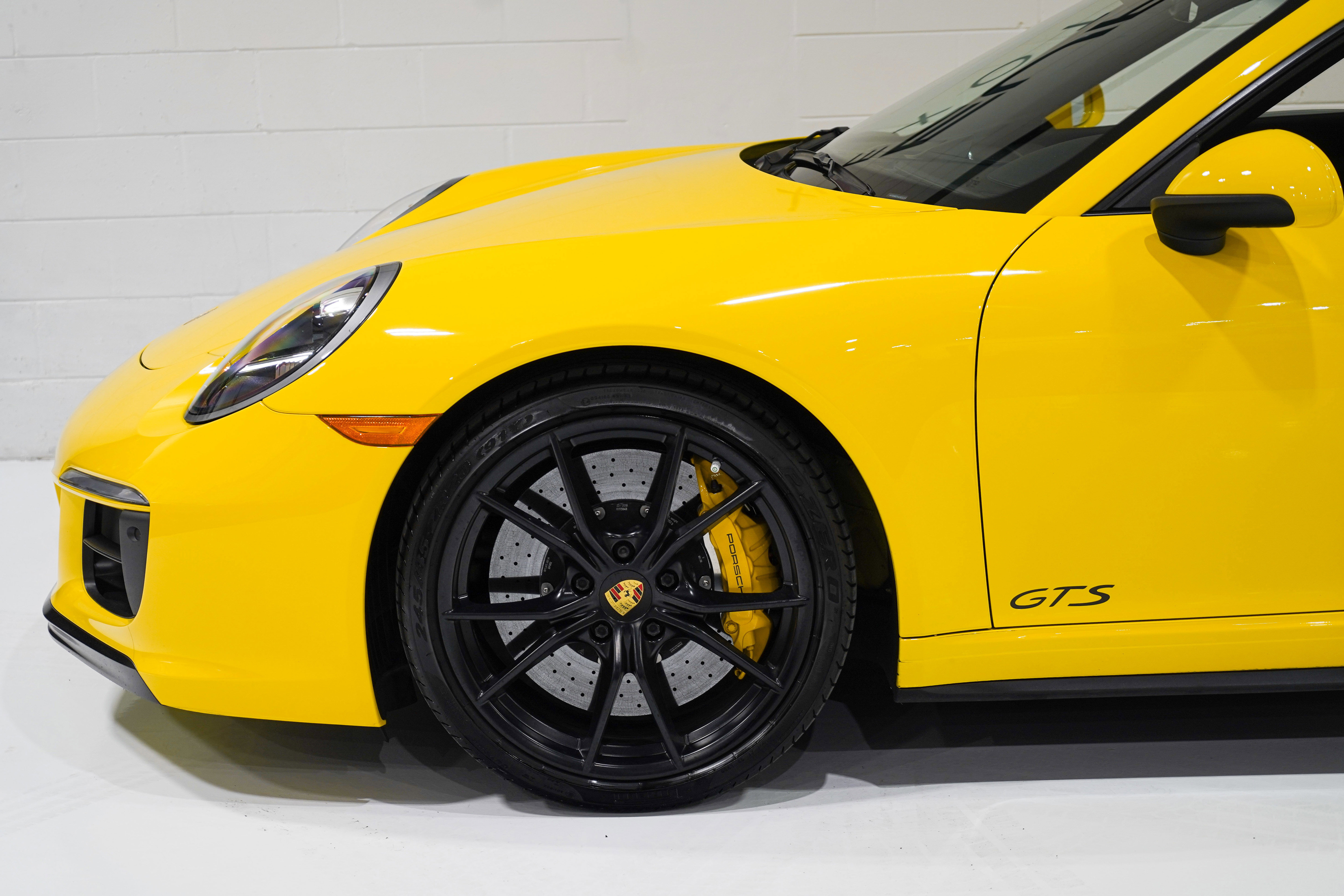 Used 2019 Porsche 911 Carrera GTS RWD image 33