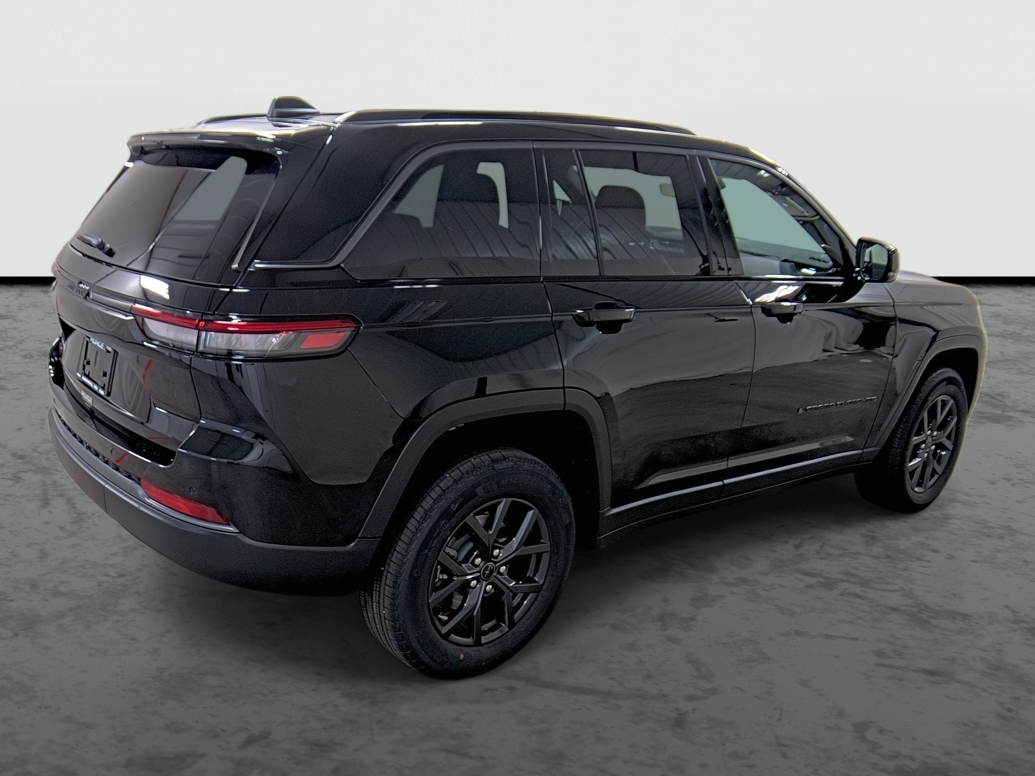 New 2027 Jeep Grand Cherokee Altitude AWD/4WD image 4
