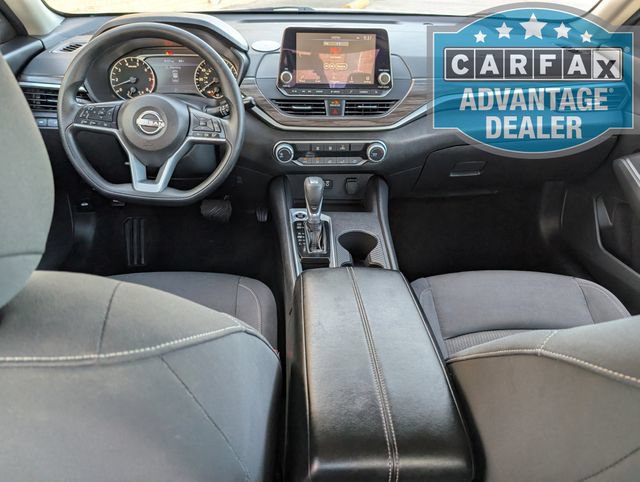 Used 2025 Nissan Altima 2.5 SV FWD image 15