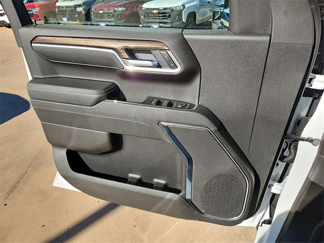 New 2026 Chevrolet Silverado 1500 LT Trail Boss w/ LPO, Dark Essentials Package image 13