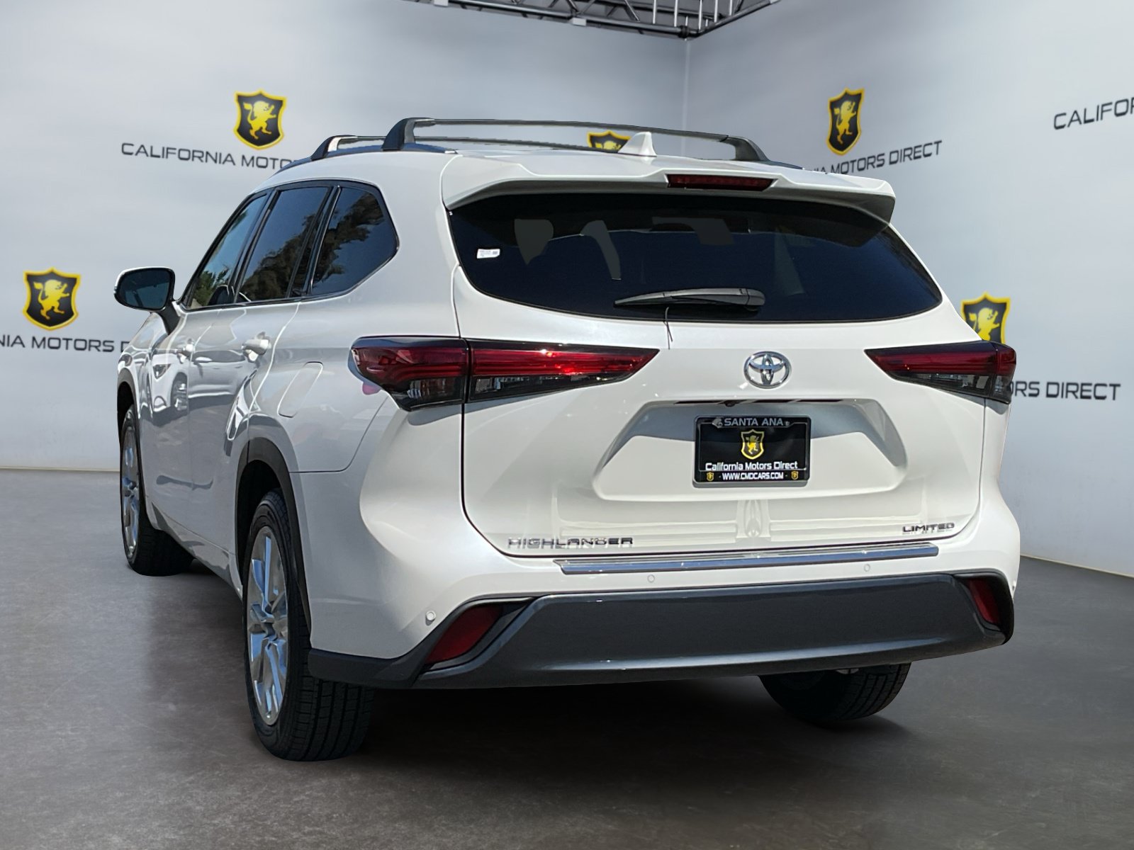 Used 2020 Toyota Highlander Limited FWD image 7