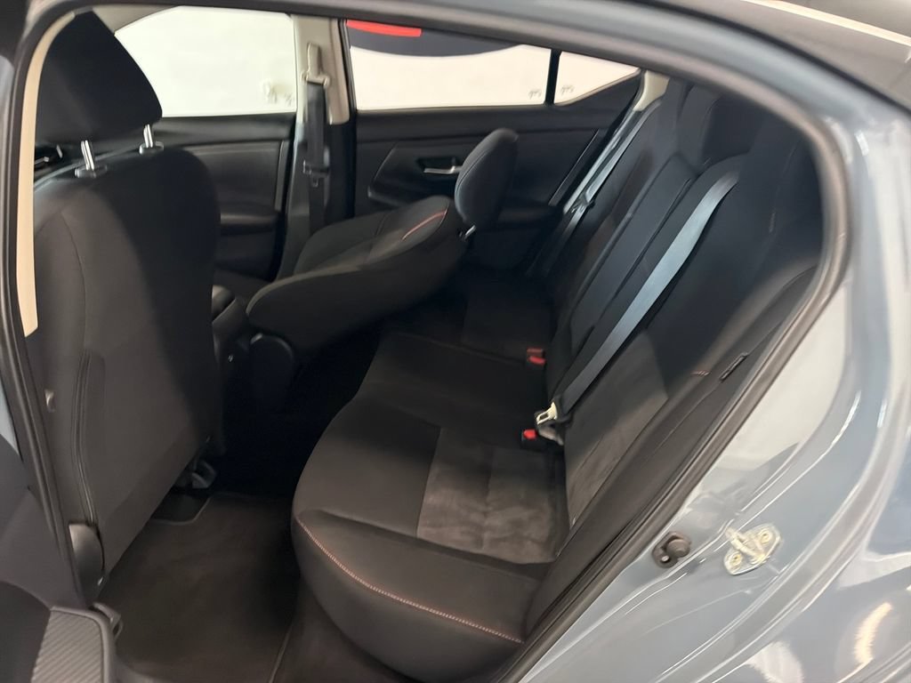 Used 2025 Nissan Sentra SR FWD image 15