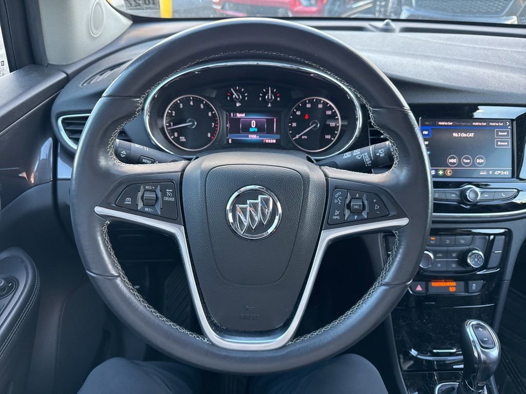 Used 2022 Buick Encore Preferred w/ Safety Package image 38