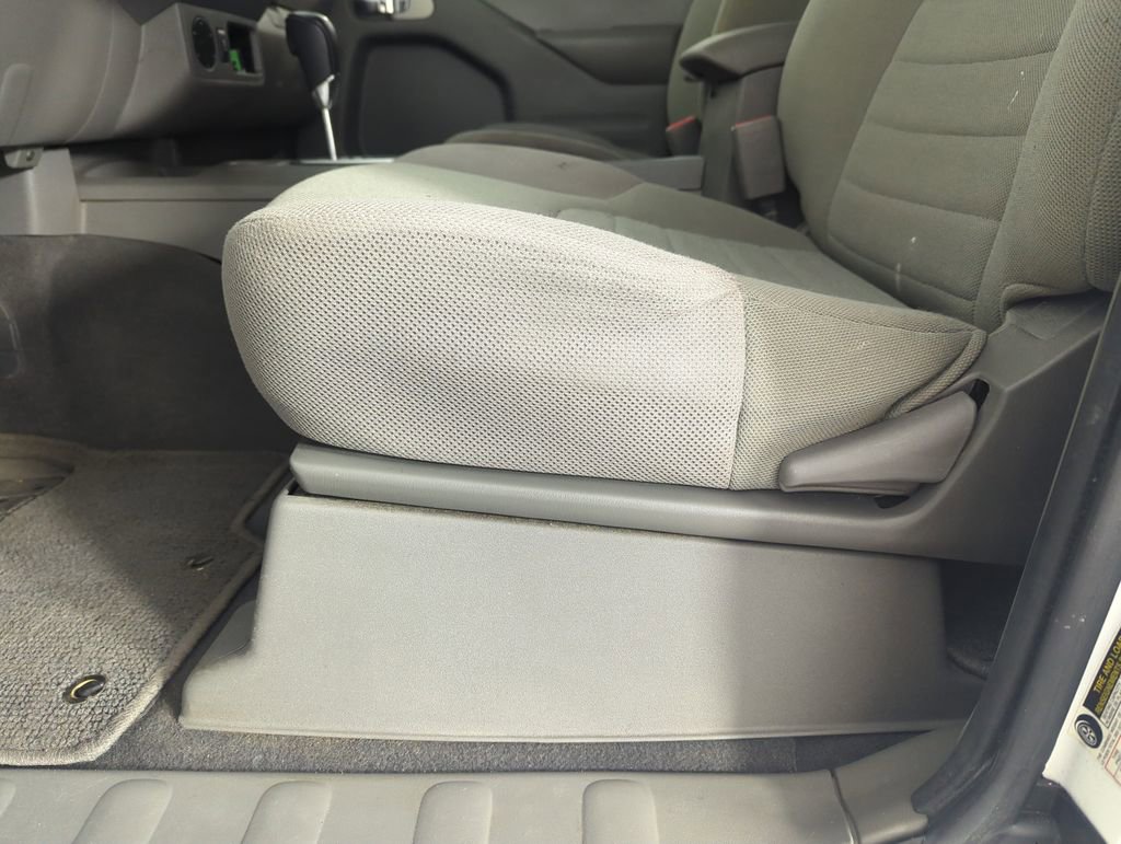 Used 2020 Nissan Frontier S w/ S Utility Package image 13