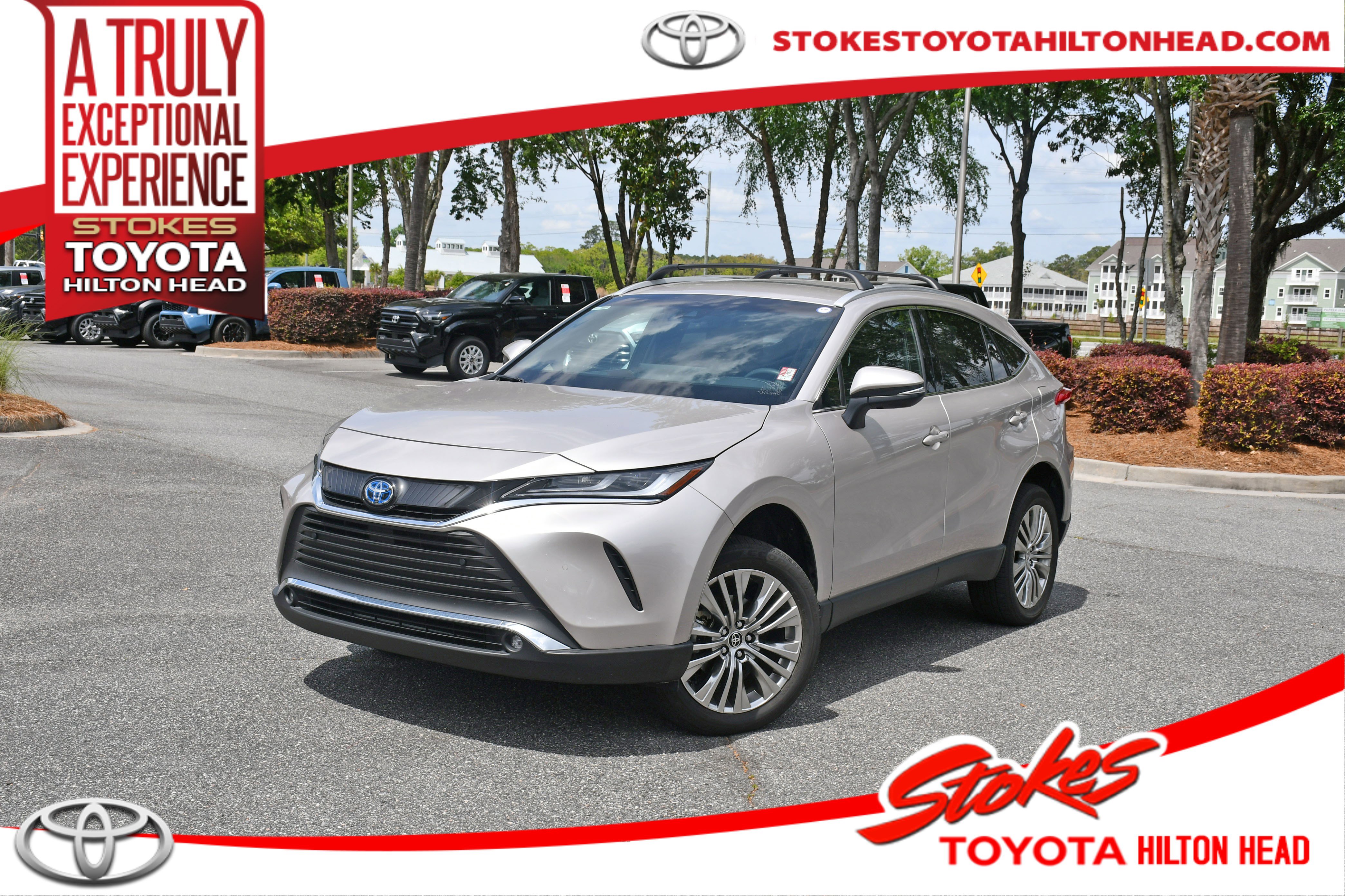 Certified 2023 Toyota Venza XLE AWD/4WD image 1