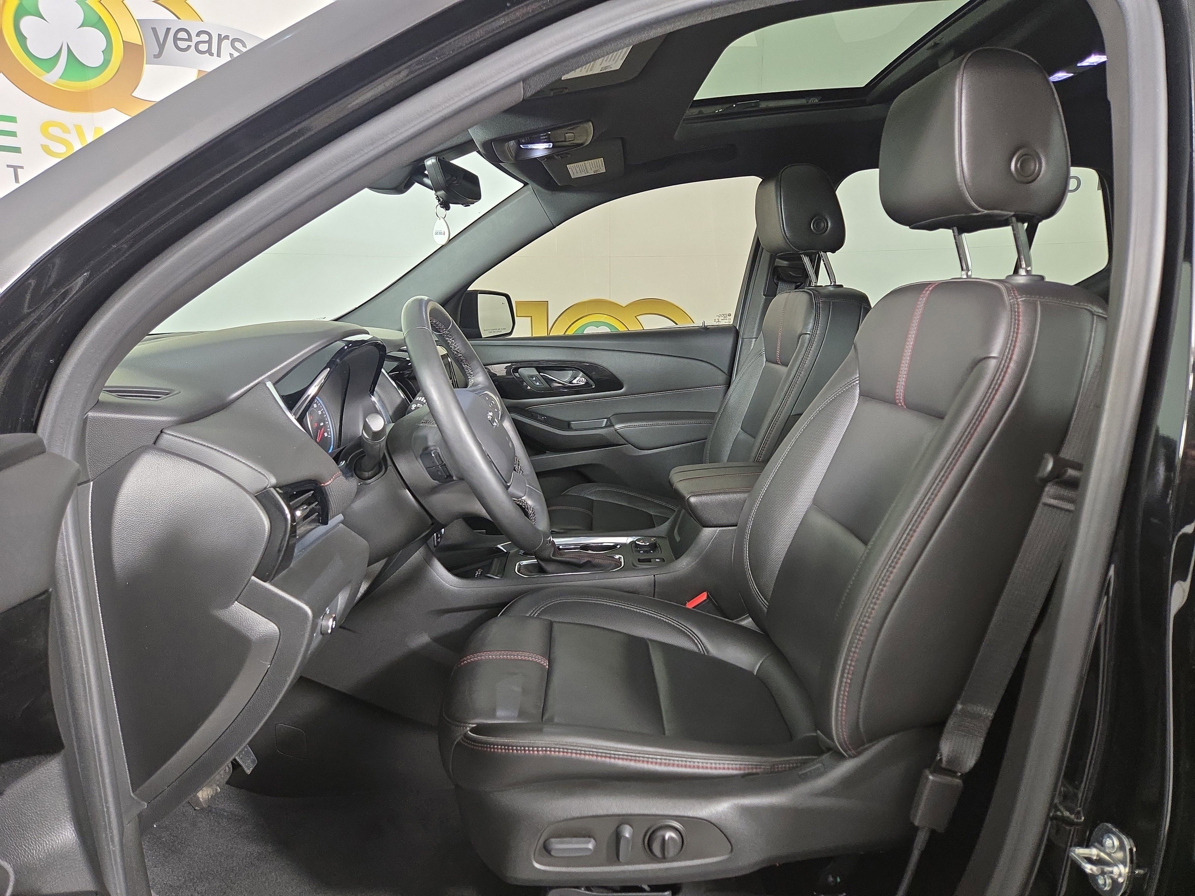 Used 2023 Chevrolet Traverse RS image 11