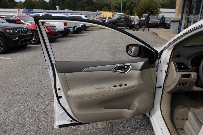 Used 2013 Nissan Sentra S image 19