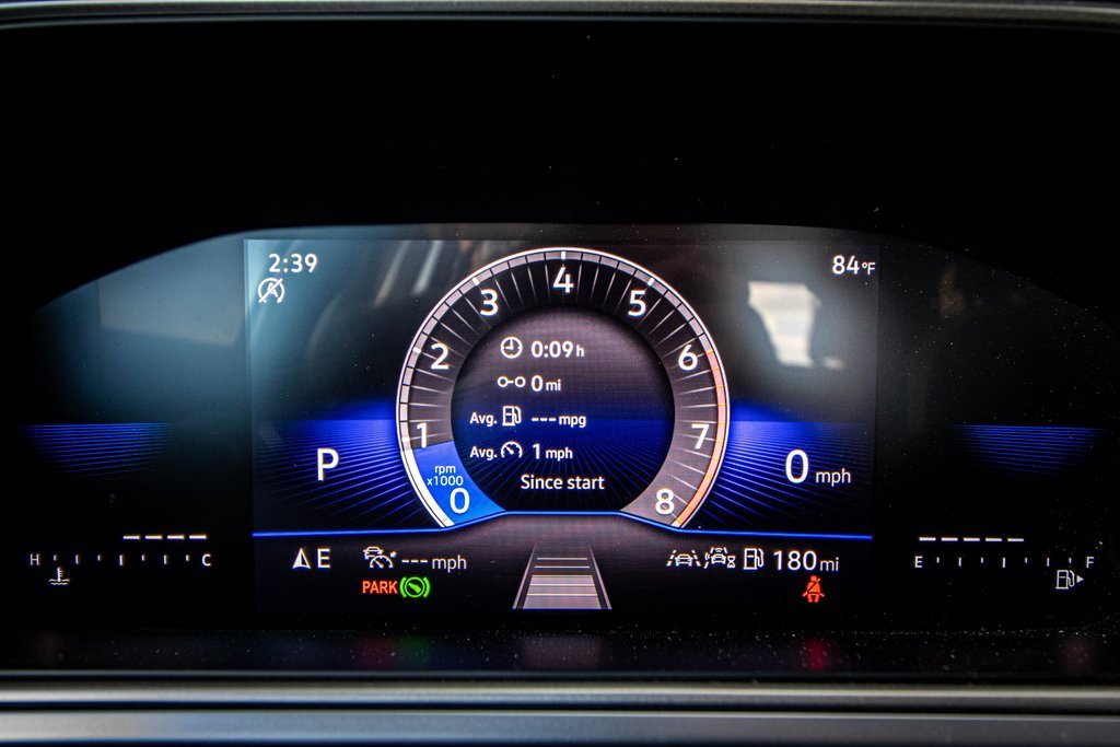 Certified 2025 Volkswagen Taos SE w/ Black Wheel Package image 35