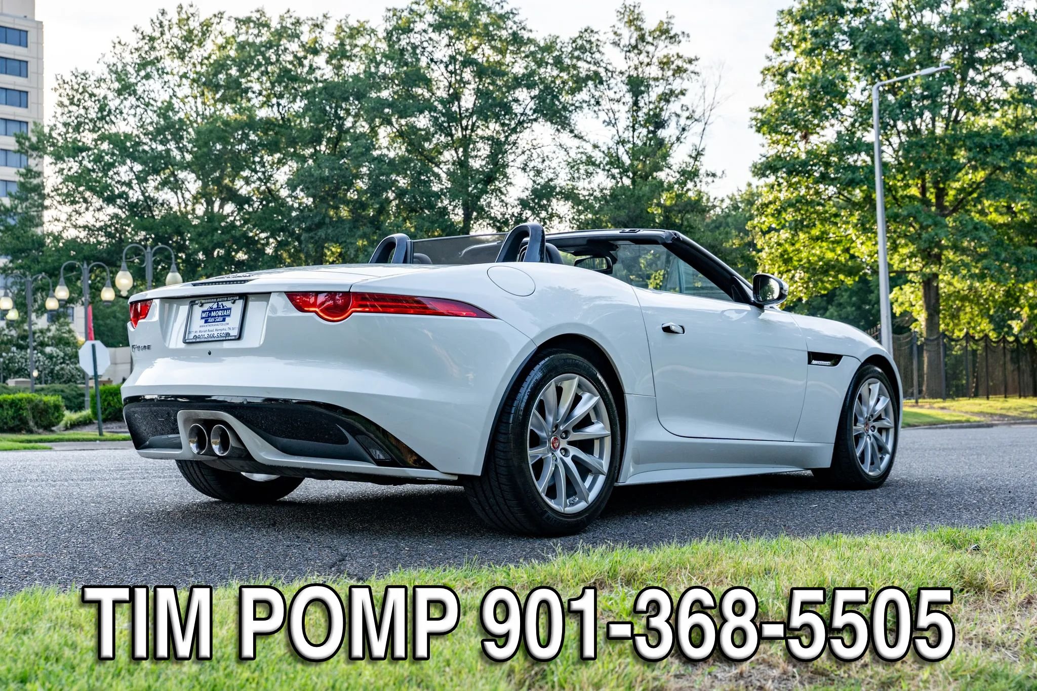 Used 2017 Jaguar F-TYPE Convertible RWD image 5