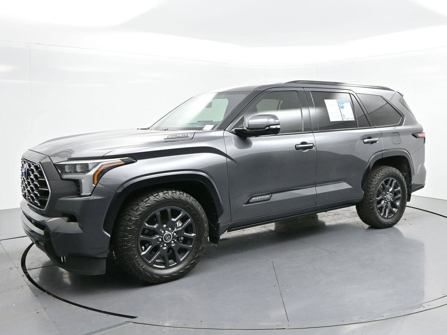 Used 2023 Toyota Sequoia Platinum AWD/4WD image 3