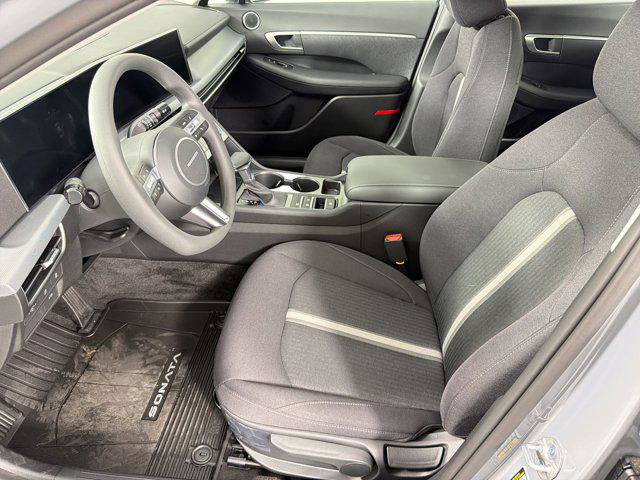 New 2026 Hyundai Sonata SE FWD image 5