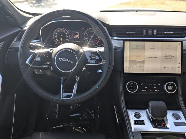 New 2026 Jaguar F-PACE R-Dynamic S image 13