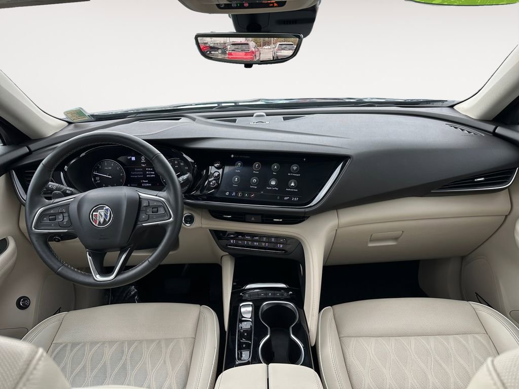 Used 2023 Buick Envision Avenir image 10