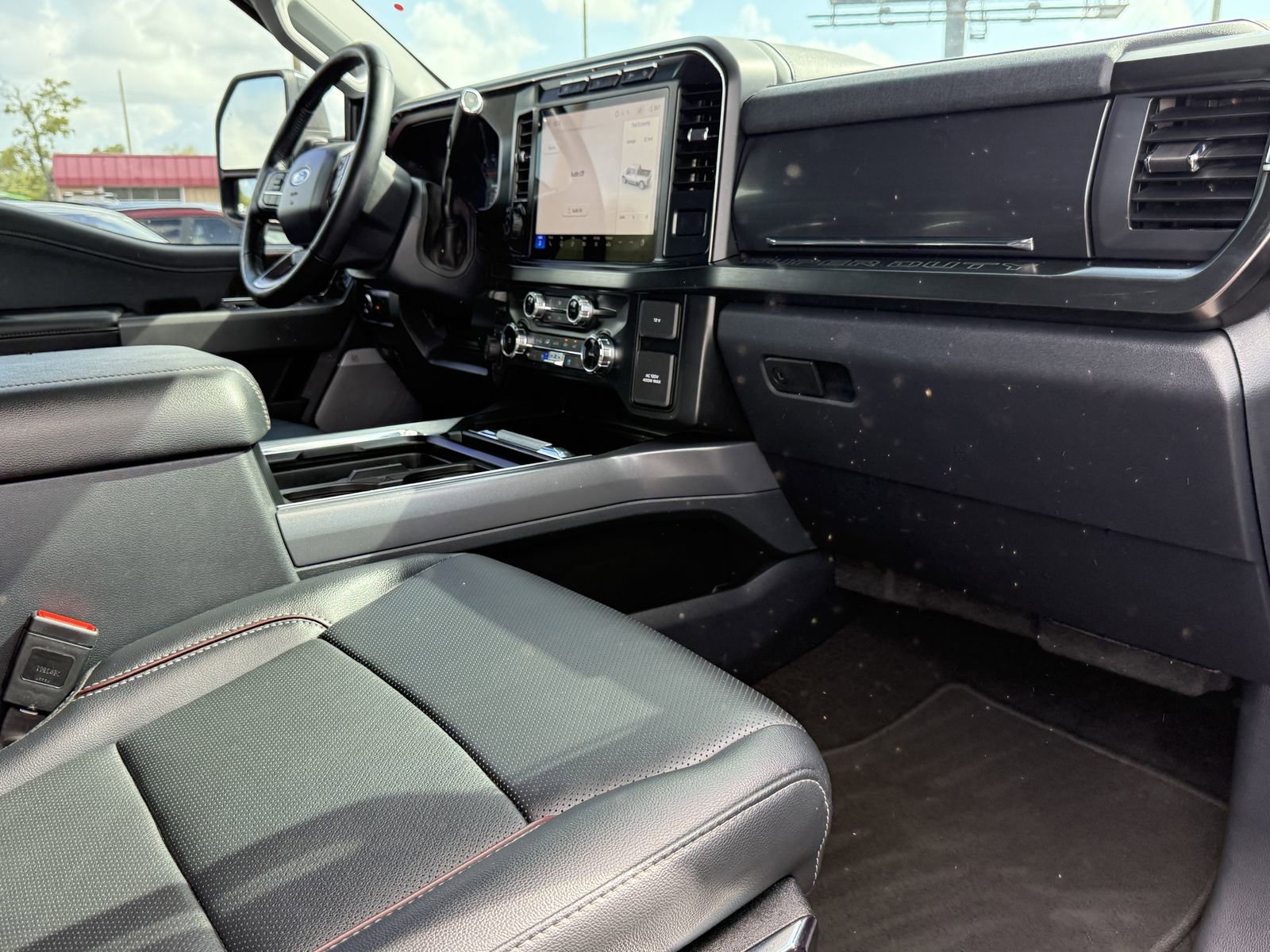 Used 2024 Ford F250 Lariat w/ Lariat Ultimate Package AWD/4WD image 14