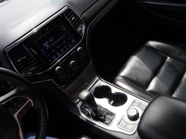 Used 2020 Jeep Grand Cherokee Limited image 24
