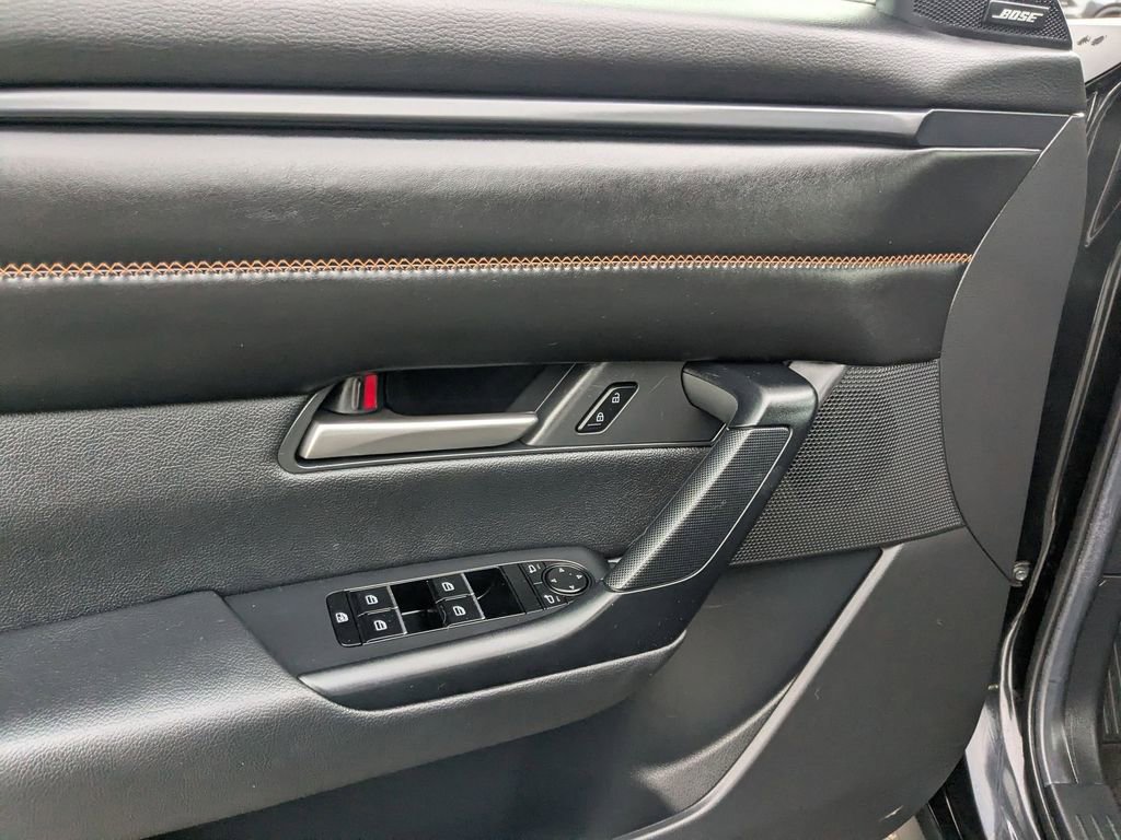 Used 2025 MAZDA CX-50 AWD 2.5 Hybrid w/ Premium Pkg image 15