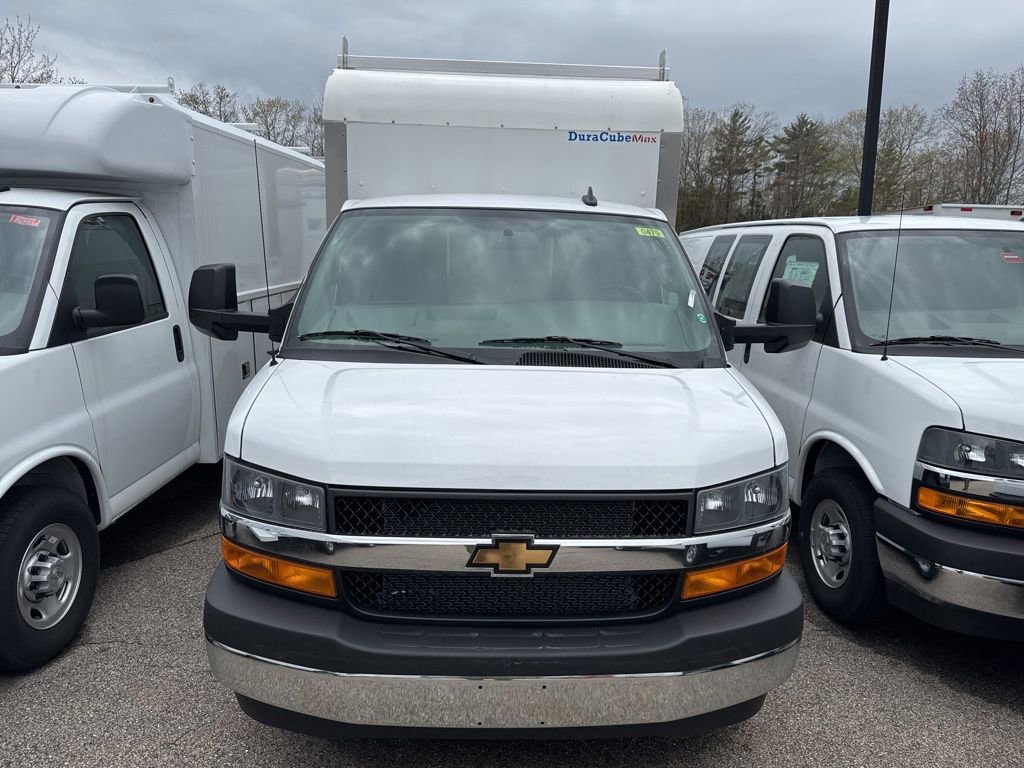 New 2026 Chevrolet Express 3500 w/ Power Convenience Package RWD image 8