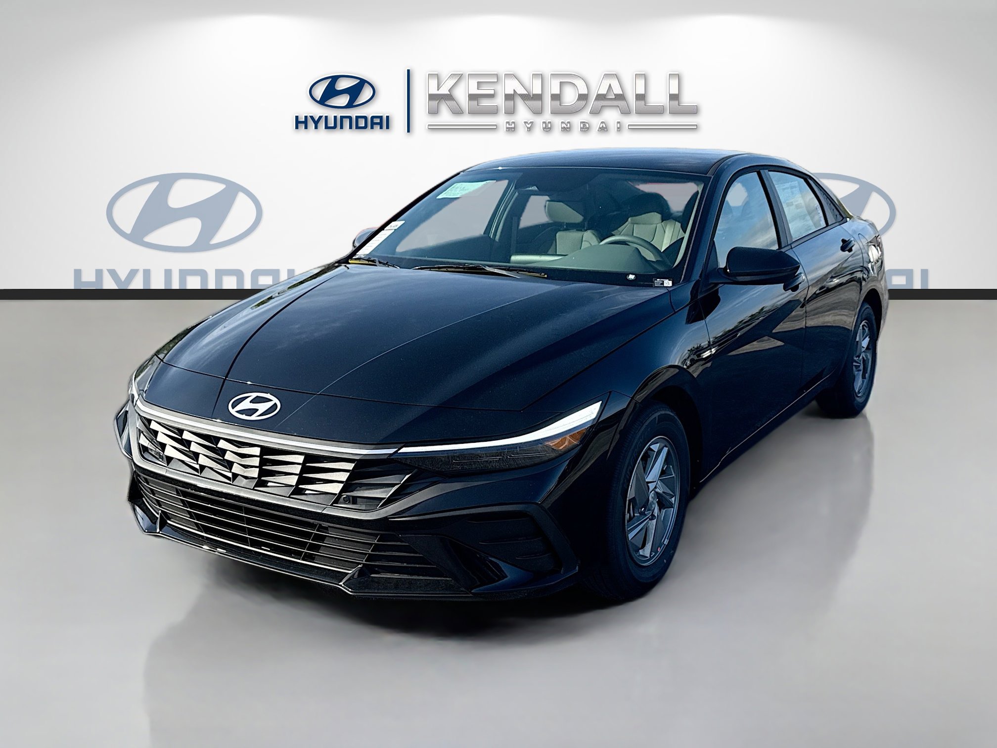 New 2026 Hyundai Elantra SE image 3