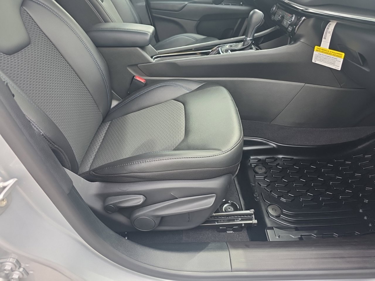 New 2026 Jeep Compass Latitude AWD/4WD image 26