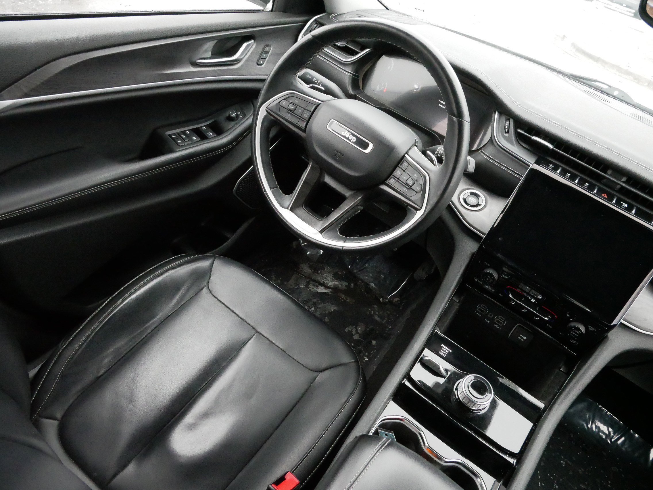 Used 2021 Jeep Grand Cherokee L Limited image 9