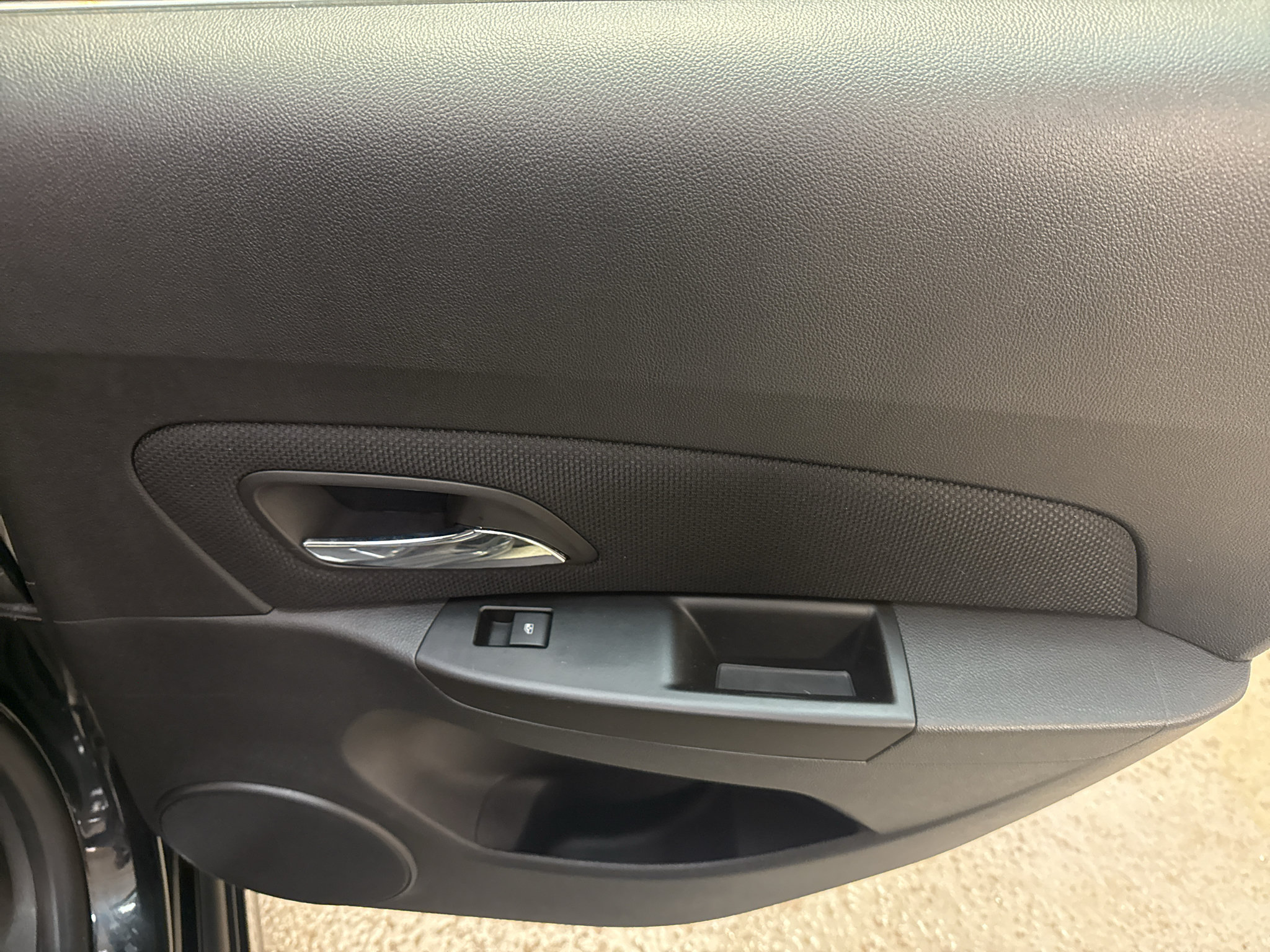 Used 2014 Chevrolet Cruze LT w/ RS Package FWD image 17