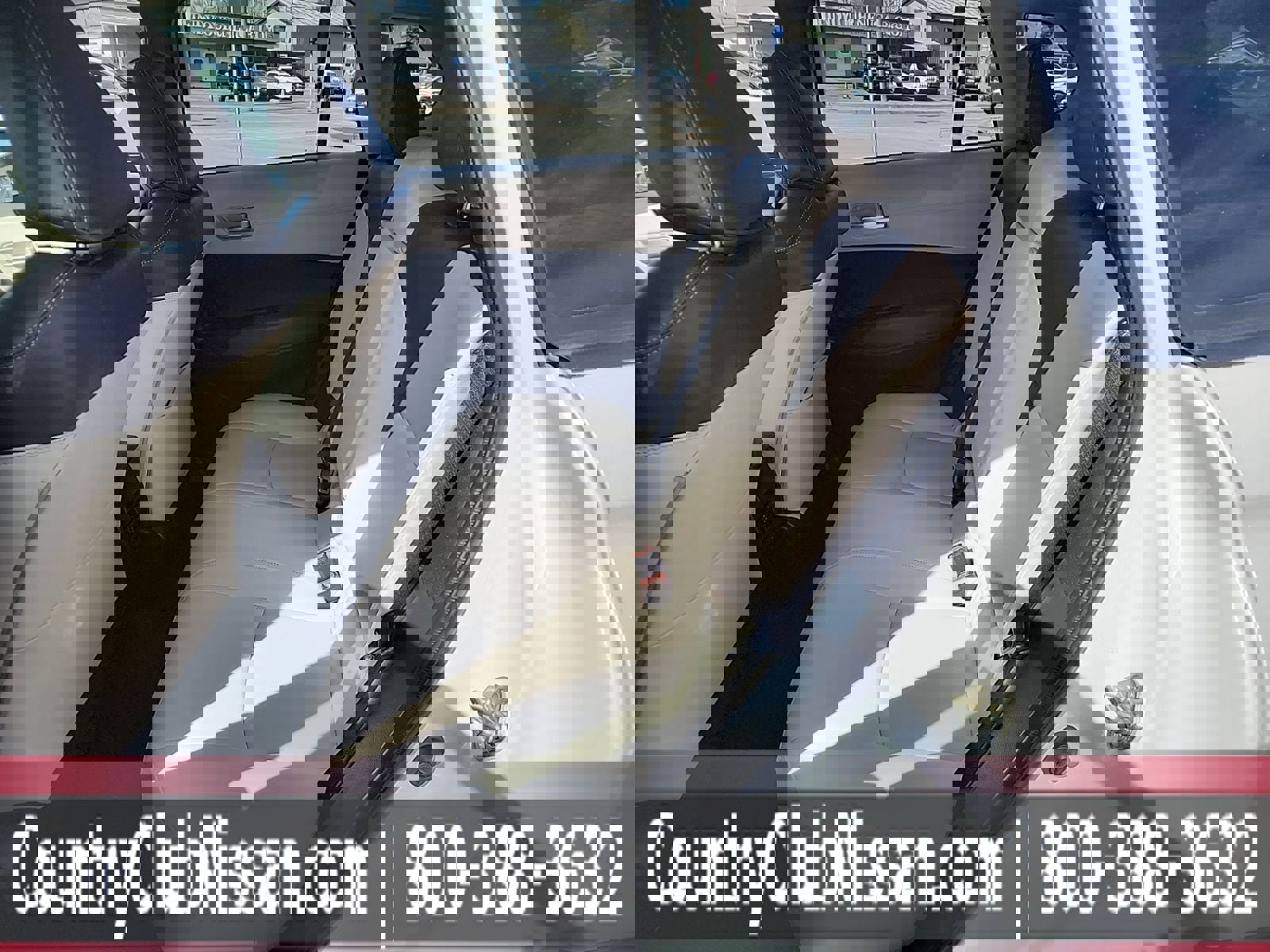 Used 2023 Toyota Corolla Cross XLE w/ Convenience Package image 24