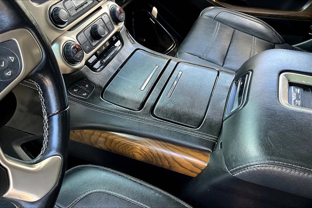 Used 2019 GMC Yukon XL Denali RWD image 17